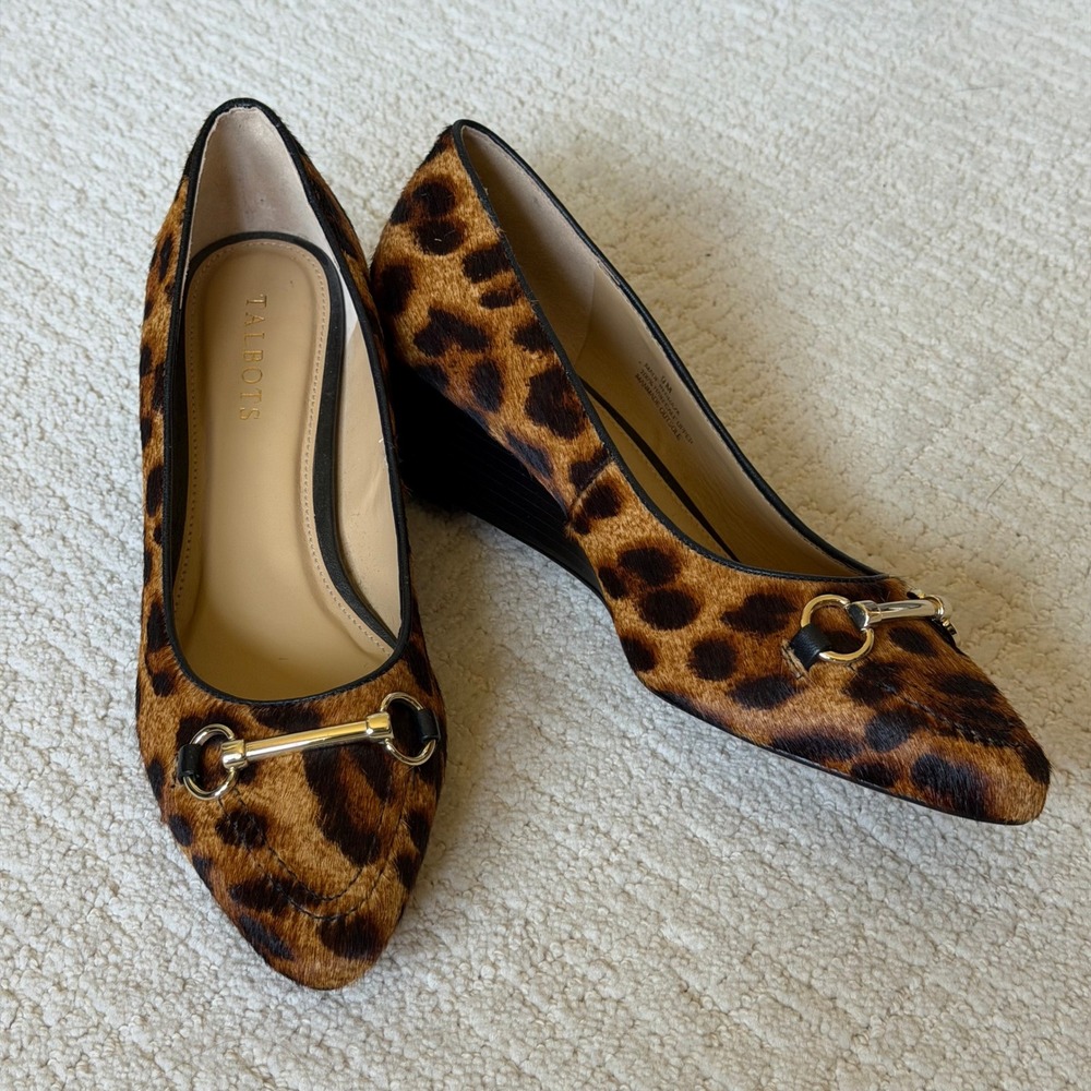 Talbots Leopard Print Pointed Toe Wedges with Gold Hardware - Picture 9 of 14